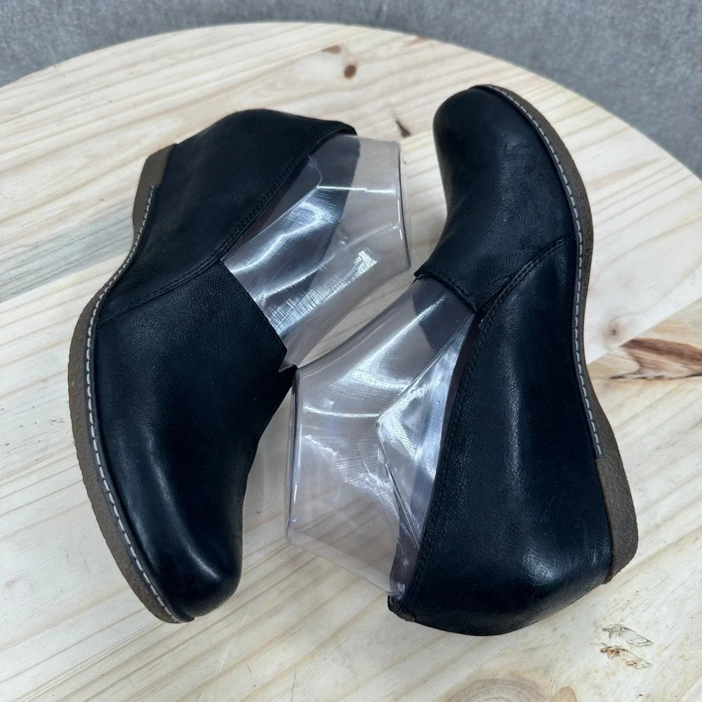 Dansko Liliana Wedge Pumps 7.5-8 Leather V-Cut Slip On Professional Comfort